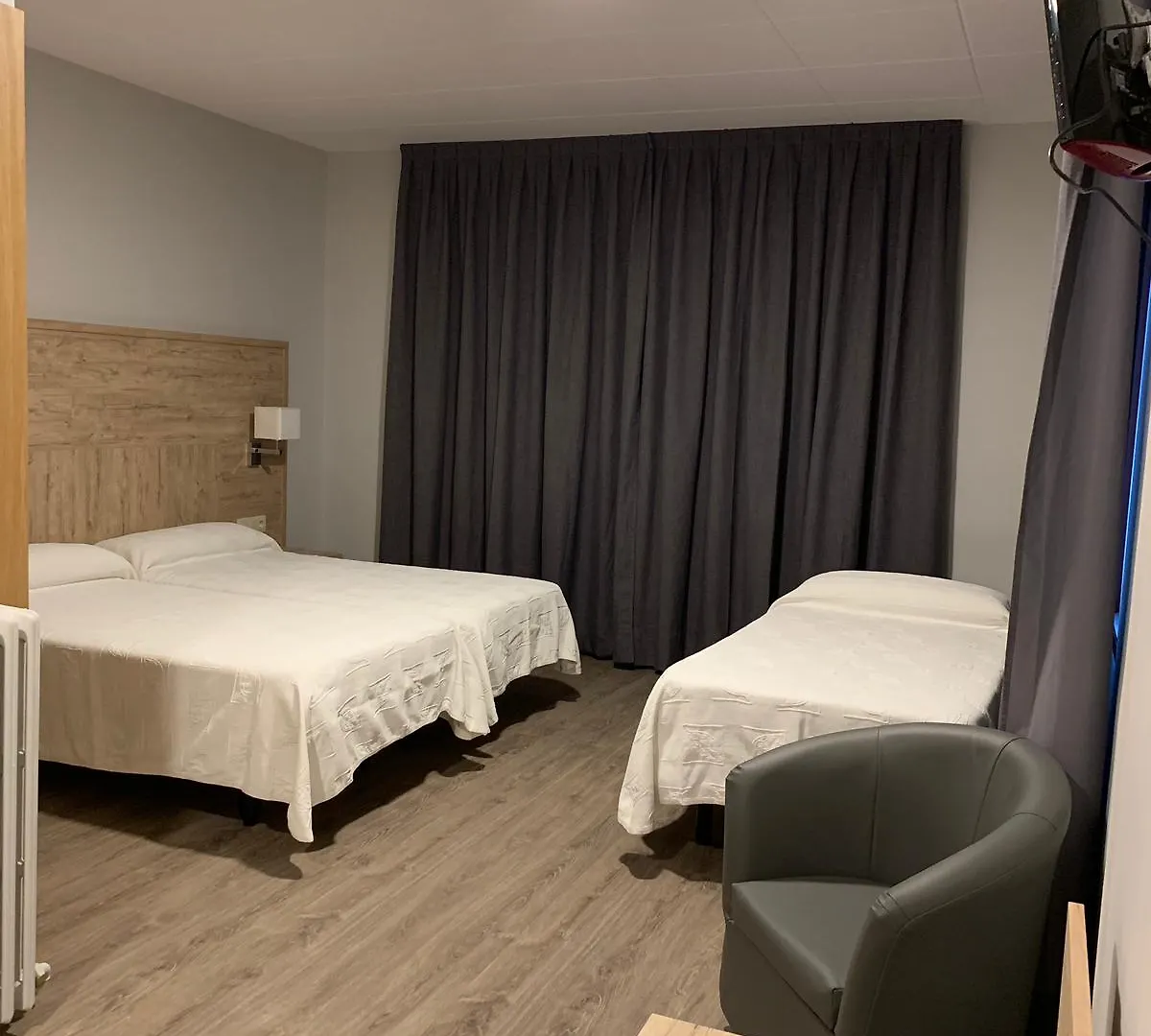 Hotel Bellavista Bellver De Cerdanya 2*,